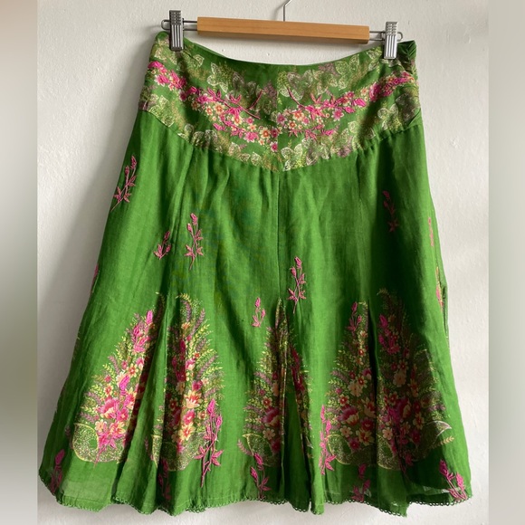 Green Anthropologie skirt - Picture 3 of 7